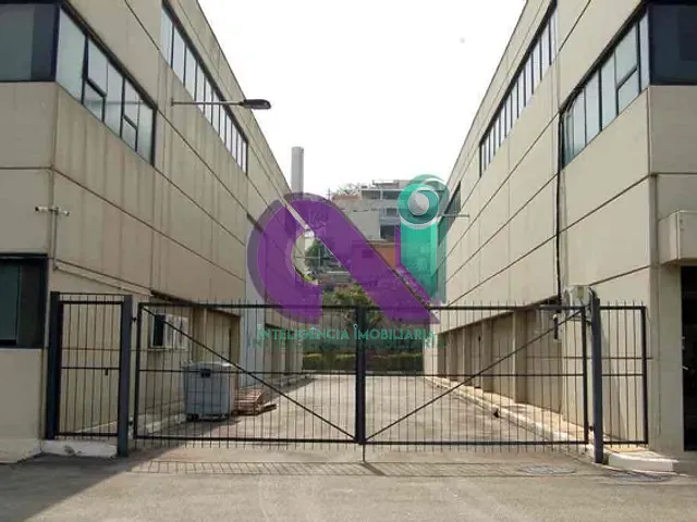 Galpão / Barracão com 1580m², para alugar, no bairro Quitaúna em Osasco