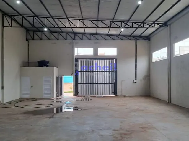 Galpão / Barracão com 342m², para alugar, no bairro Jardim Belo Horizonte em Rondonópolis