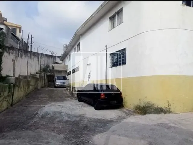 Galpão / Barracão com 1180m², à venda, no bairro Vila Palmares em Santo André