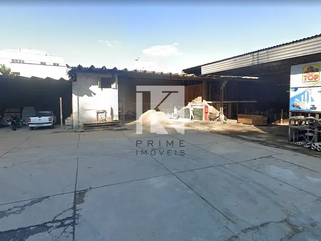 Galpão / Barracão com 1800m², para alugar, no bairro Vale do Paraíso em Teresópolis