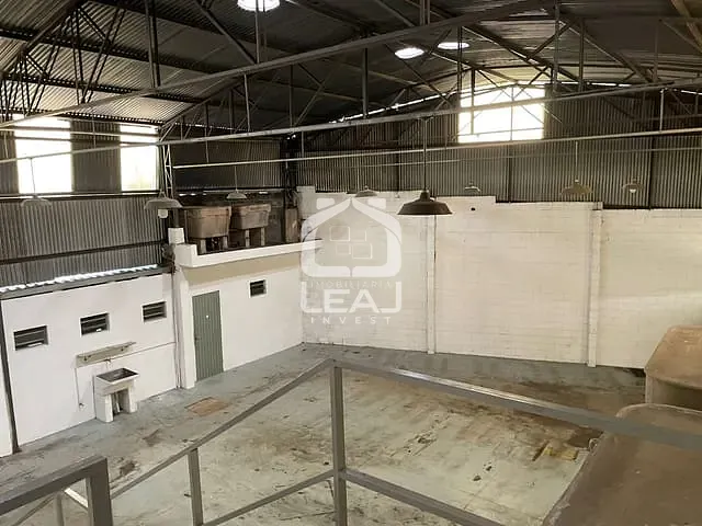 Galpão / Barracão com 639m², para alugar, no bairro Caxingui em São Paulo