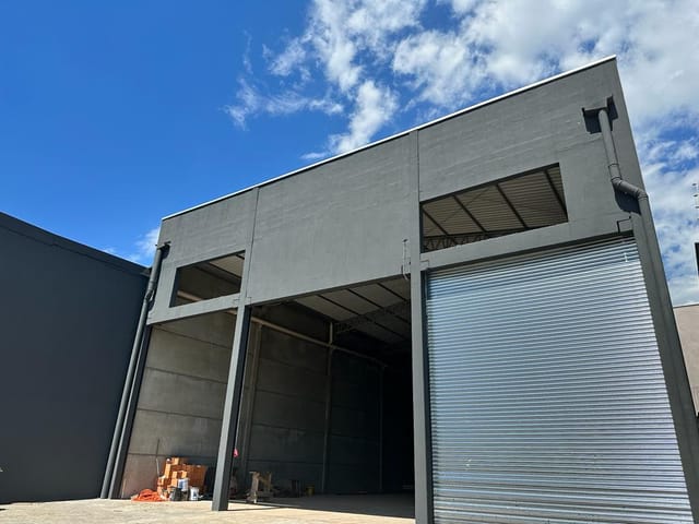 Foto do Galpão / Barracão - Galpão / Barracão para venda e locação, Vila Nova, Londrina, PR | Luciana Kauam Imóveis