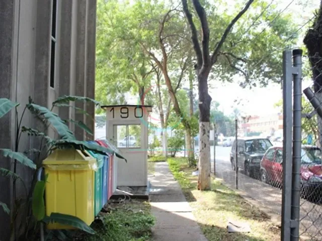 Galpão / Barracão à venda, no bairro Jurubatuba em São Paulo