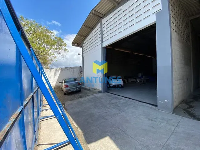 Galpão / Barracão com 2050m², para alugar, no bairro Imbiribeira em Recife