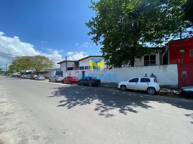 Galpão / Barracão com 2050m², para alugar, no bairro Imbiribeira em Recife