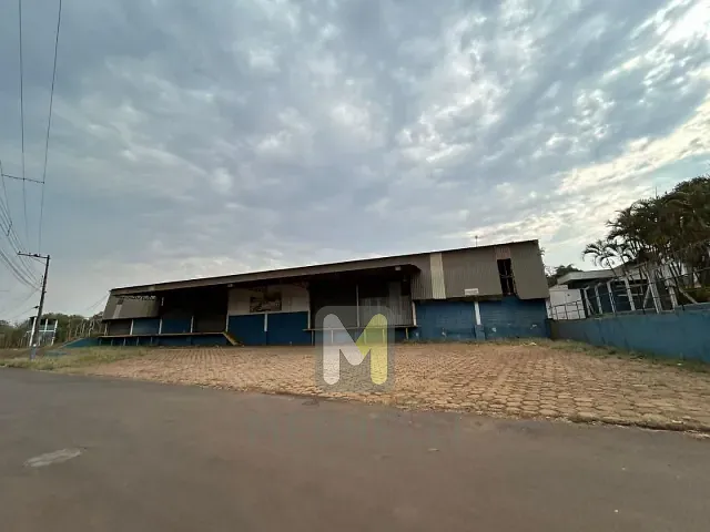 Galpão / Barracão com 7200m², à venda, no bairro Parque Industrial em Serrana