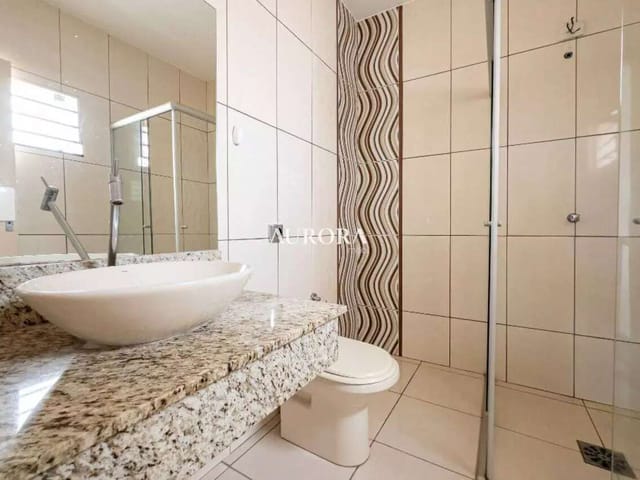 Galpão / Barracão com 317m², à venda, no bairro Jardim Londrilar em Londrina