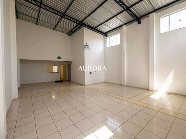 Galpão / Barracão com 317m², à venda, no bairro Jardim Londrilar em Londrina