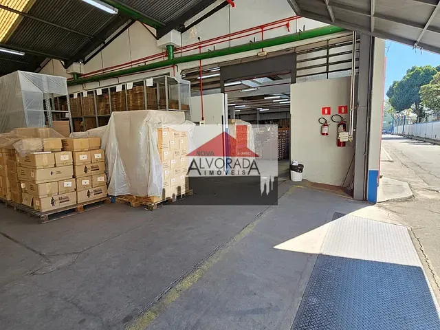 Galpão / Barracão com 3000m², para alugar, no bairro Casa Verde em São Paulo