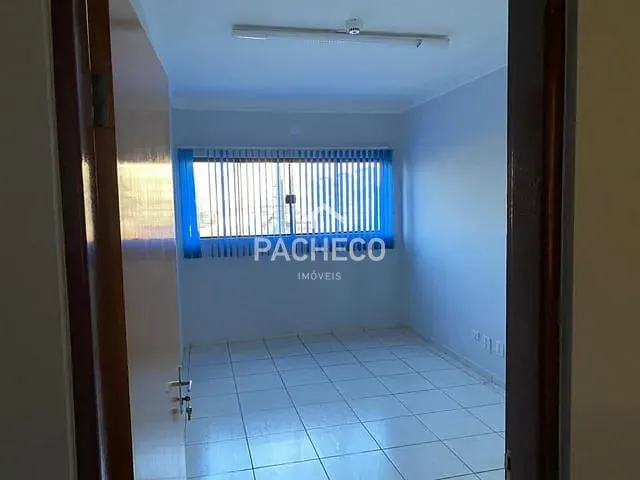 Galpão / Barracão com 2240m², para alugar, no bairro Distrito Industrial I em Santa Bárbara d'Oeste