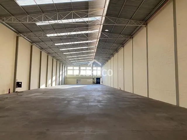 Galpão / Barracão com 2240m², para alugar, no bairro Distrito Industrial I em Santa Bárbara d'Oeste