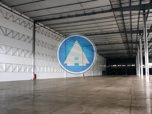 Galpão / Barracão para alugar, no bairro Rosa dos Ventos em Aparecida de Goiânia
