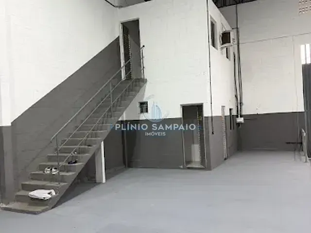 Galpão / Barracão com 360m², para alugar, no bairro Jardim Guaranhuns em Vila Velha