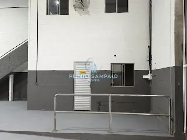 Galpão / Barracão com 360m², para alugar, no bairro Jardim Guaranhuns em Vila Velha