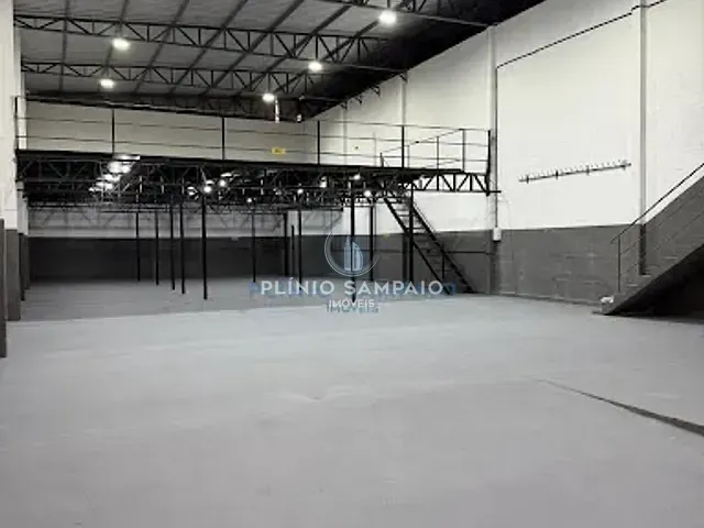 Galpão / Barracão com 360m², para alugar, no bairro Jardim Guaranhuns em Vila Velha