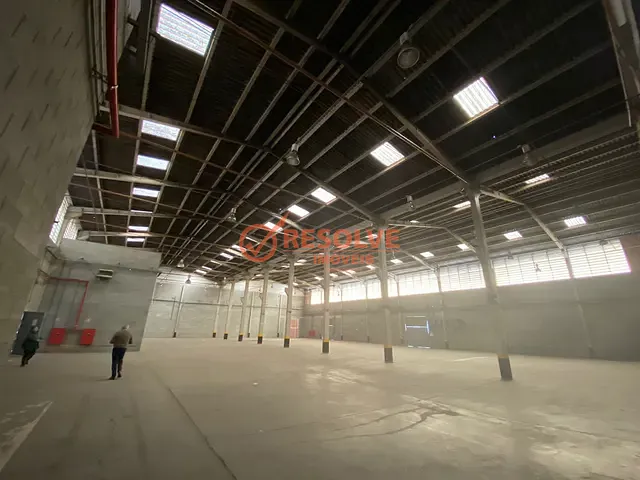 Galpão / Barracão com 6404m², à venda, no bairro Jardim Fazenda Rincão em Arujá
