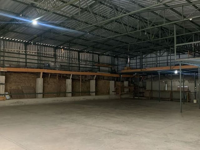 Galpão / Barracão com 600m², para alugar, no bairro Residencial Renascenca em Juiz de Fora