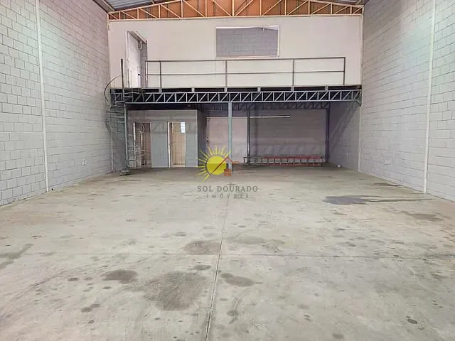 Galpão / Barracão para alugar, no bairro Cidade Ademar em São Paulo