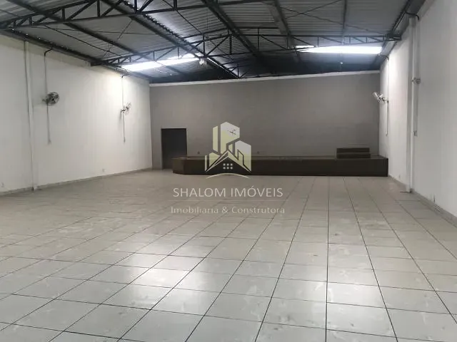 Galpão / Barracão com 330m², à venda, no bairro Céu Azul em Belo Horizonte