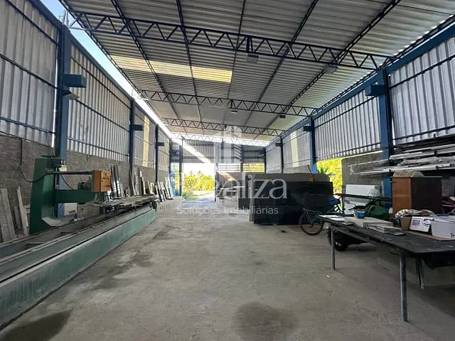 Galpão / Barracão com 1800m², à venda, no bairro Olivença em Ilhéus
