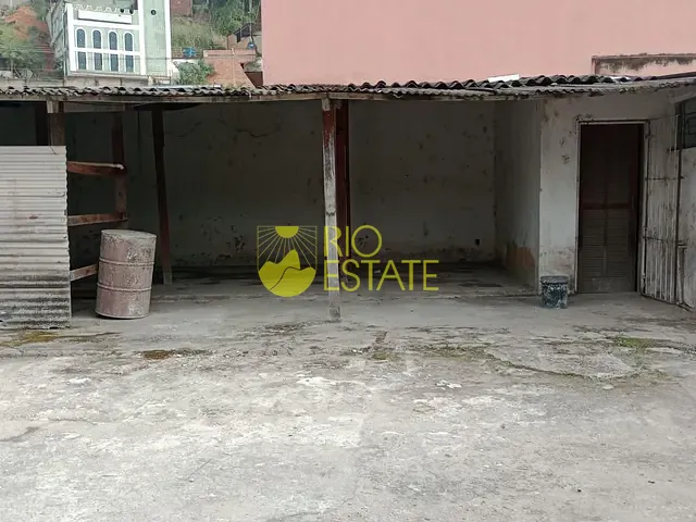 Galpão / Barracão com 1200m², à venda, no bairro Ano Bom em Barra Mansa