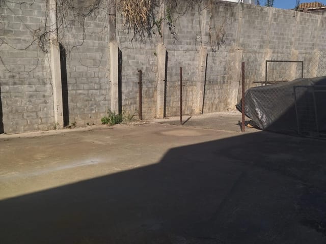 Galpão / Barracão com 1500m², para alugar, no bairro Chácara São Manoel em Taubaté