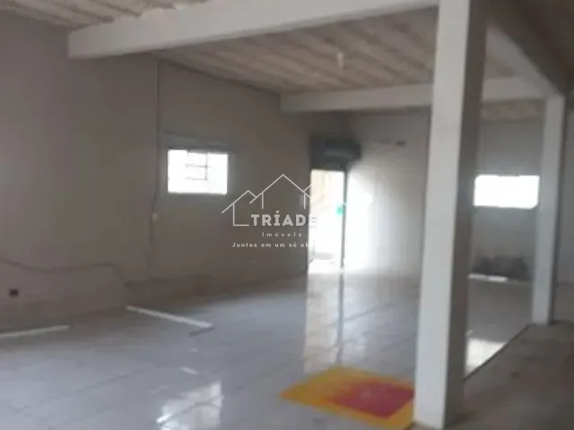 Galpão / Barracão com 600m², à venda ou para alugar, no bairro Tindiquera em Araucária