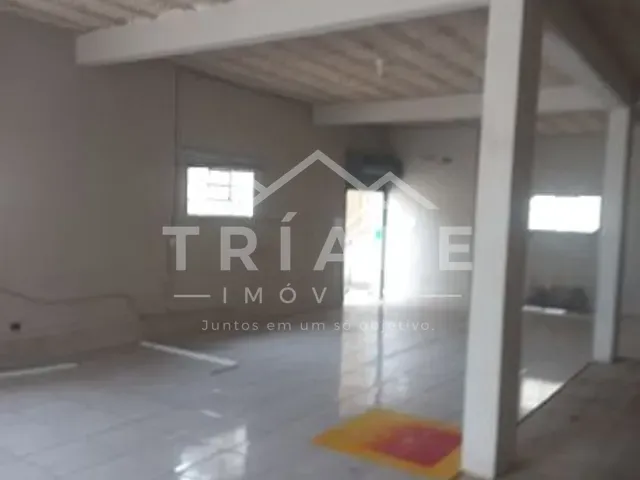 Galpão / Barracão com 600m², à venda ou para alugar, no bairro Tindiquera em Araucária