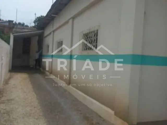 Galpão / Barracão com 600m², à venda ou para alugar, no bairro Tindiquera em Araucária