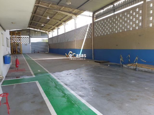 Galpão / Barracão com 640m², à venda ou para alugar, no bairro Serramar em Rio das Ostras