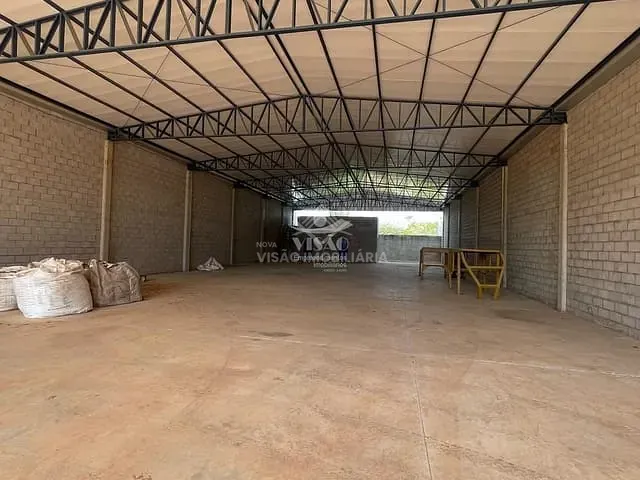 Galpão / Barracão com 585m², para alugar, no bairro CIDADE JARDIM em Sinop