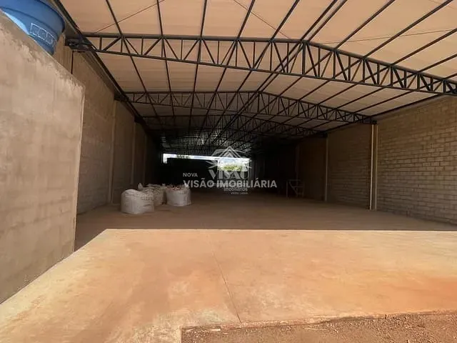 Galpão / Barracão com 585m², para alugar, no bairro CIDADE JARDIM em Sinop
