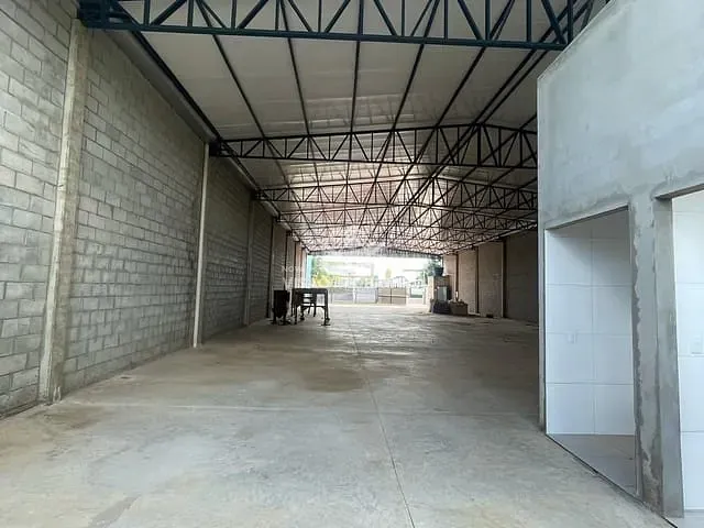 Galpão / Barracão com 585m², para alugar, no bairro CIDADE JARDIM em Sinop