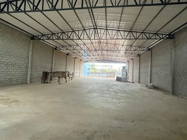 Galpão / Barracão com 585m², para alugar, no bairro CIDADE JARDIM em Sinop