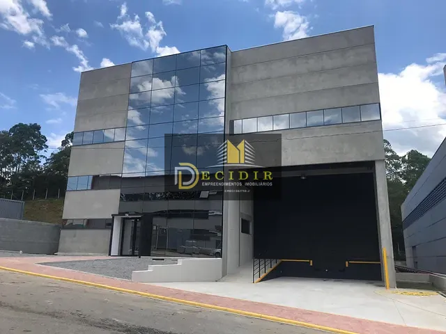 Galpão / Barracão com 1543m², à venda, no bairro Parque Industrial San José em Cotia