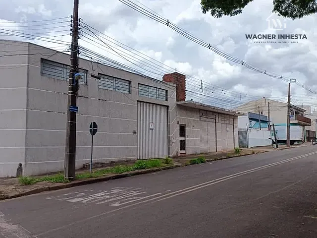 Galpão / Barracão com 332m², à venda, no bairro Jardim América em Maringá