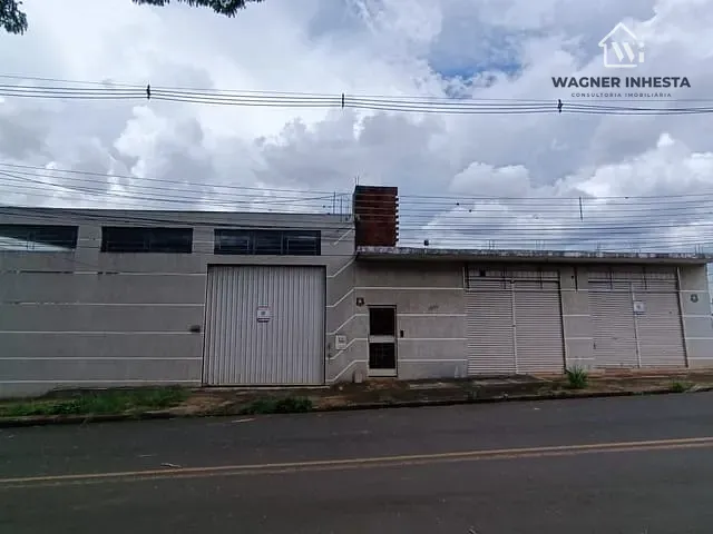 Galpão / Barracão com 332m², à venda, no bairro Jardim América em Maringá