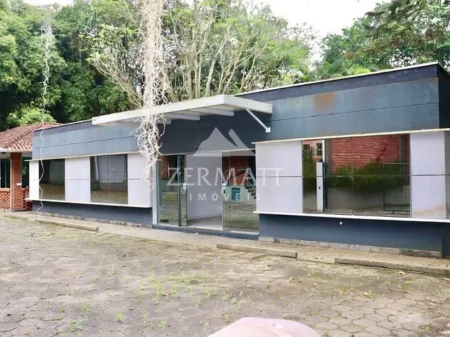 Galpão / Barracão com 2405m², para alugar, no bairro Velha Central em Blumenau