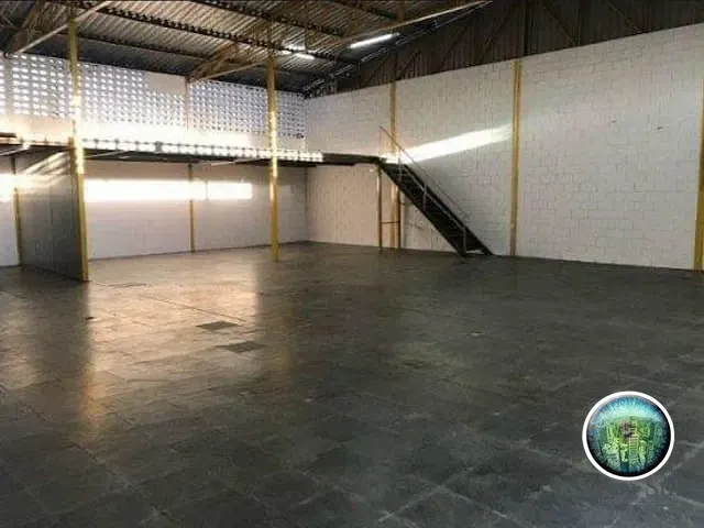 Galpão / Barracão com 687m², à venda ou para alugar, no bairro Jardim das Estrelas em Sorocaba