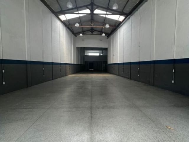 Galpão / Barracão com 480m², para alugar, no bairro Centro em Barra dos Coqueiros