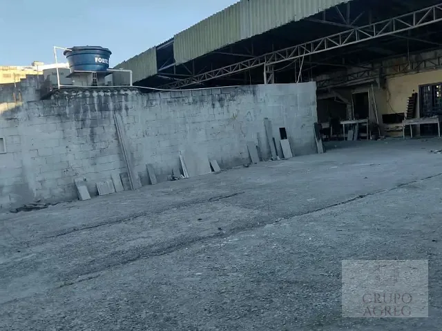 Galpão / Barracão com 312m², para alugar, no bairro Rio Pequeno / Jd. Esmeralda em São Paulo