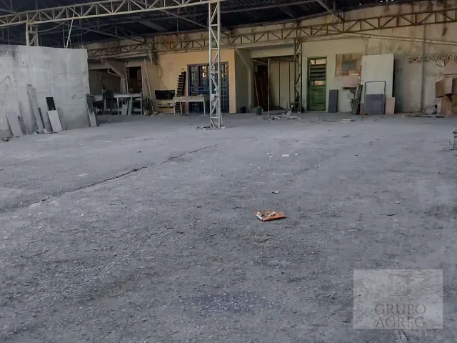 Galpão / Barracão com 312m², para alugar, no bairro Rio Pequeno / Jd. Esmeralda em São Paulo