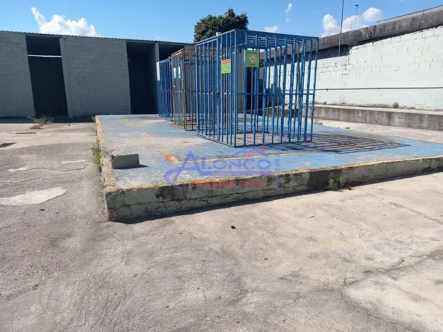 Galpão / Barracão para alugar, no bairro Jardim Califórnia em Jacareí