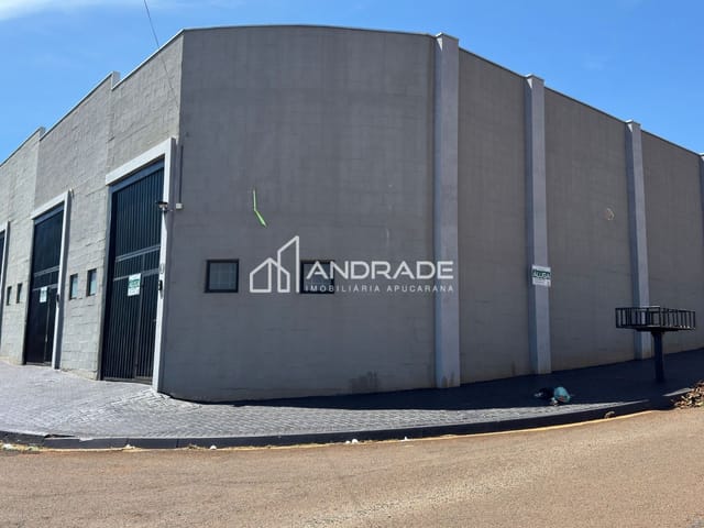 Galpão / Barracão com 180m², à venda, no bairro Nucleo Habitacional Papa Joao Paulo I em Apucarana