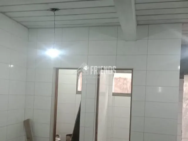 Galpão / Barracão com 370m², para alugar, no bairro Parque Guarani em São Paulo