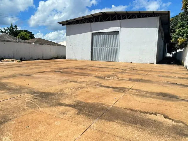 Galpão / Barracão com 2156m², para alugar, no bairro Plano Diretor Sul em Palmas