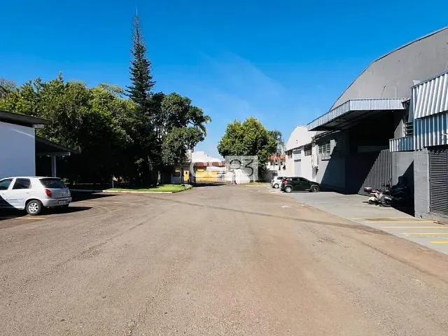 Galpão / Barracão com 1100m², para alugar, no bairro Veraliz em Londrina