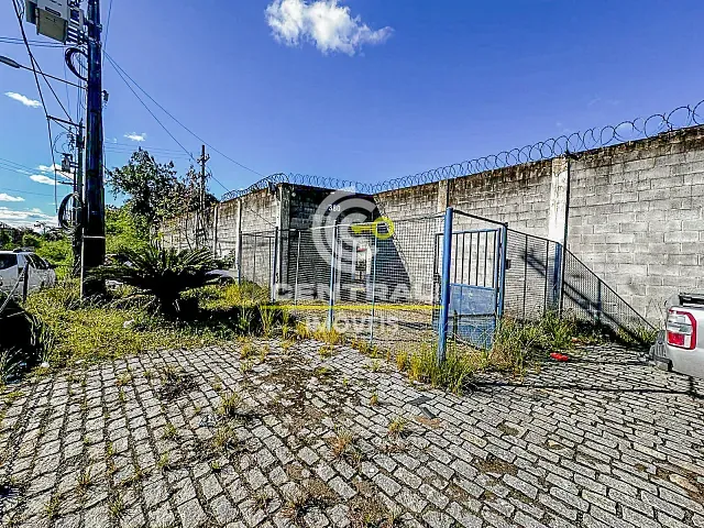 Galpão / Barracão à venda ou para alugar, no bairro Santa Luzia em São Gonçalo