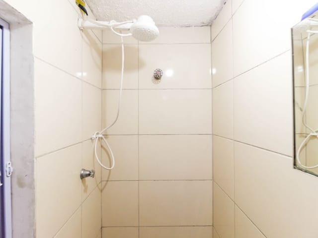 Galpão / Barracão para alugar, no bairro Guaiauna em São Paulo