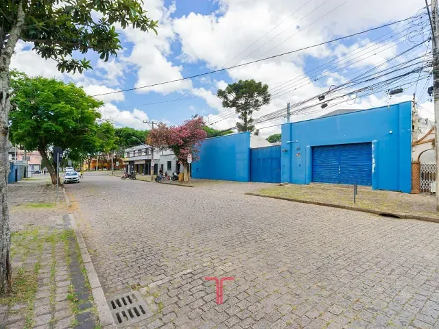 Galpão / Barracão com 1152m², para alugar, no bairro Rebouças em Curitiba